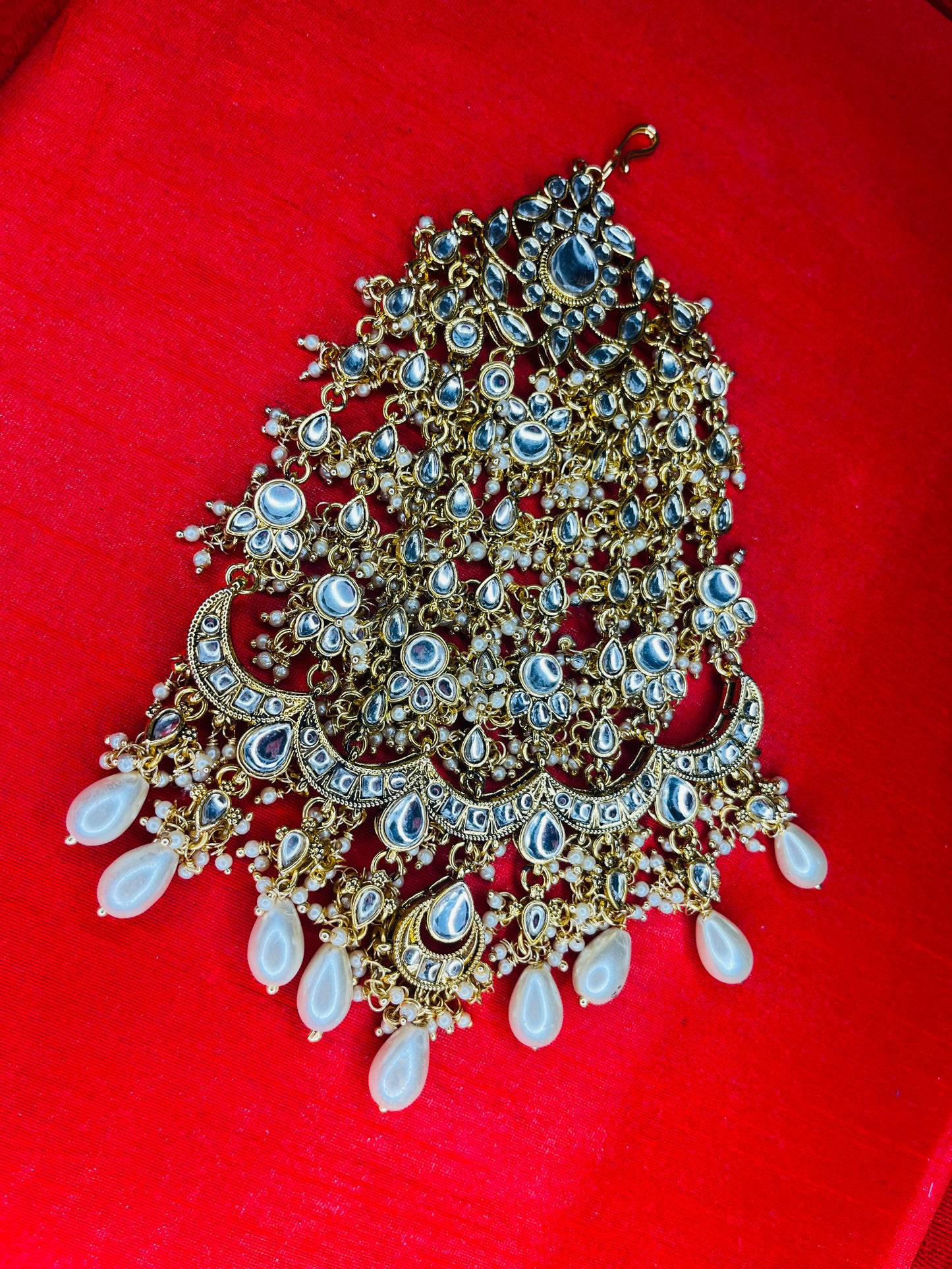 Pakeezah passa